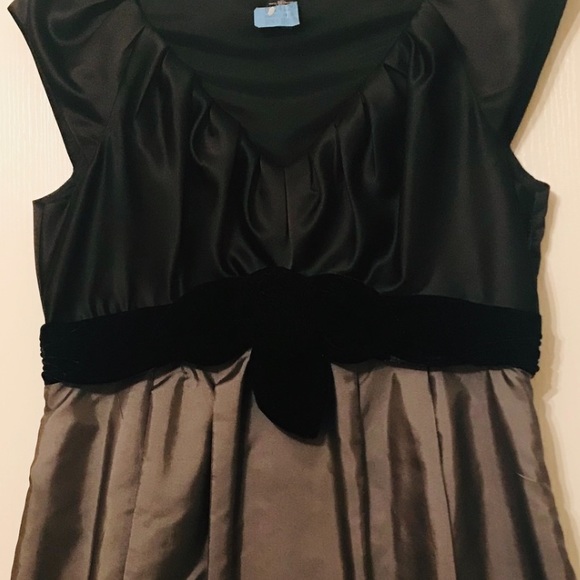 Evening After 6 Dress - Picture 4 of 4